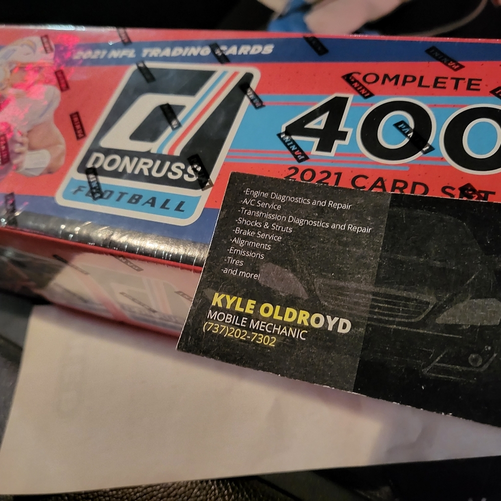 2021 Panini Donruss NFL football cards set.